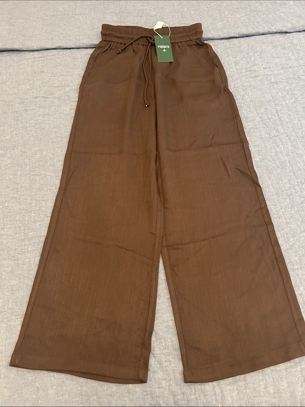 Halara Wide-Leg Drawstring pant in Brown